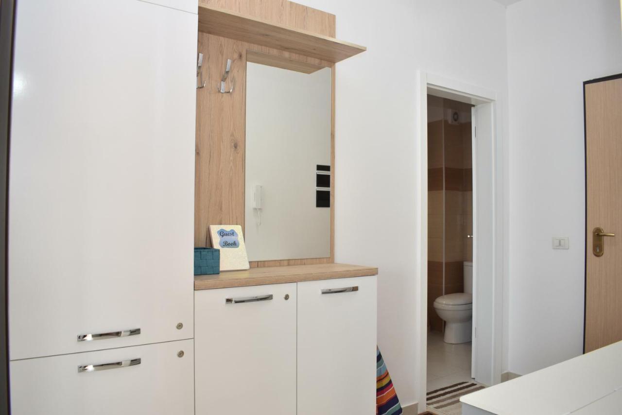Sea View Apartment - 007 Влёра Экстерьер фото