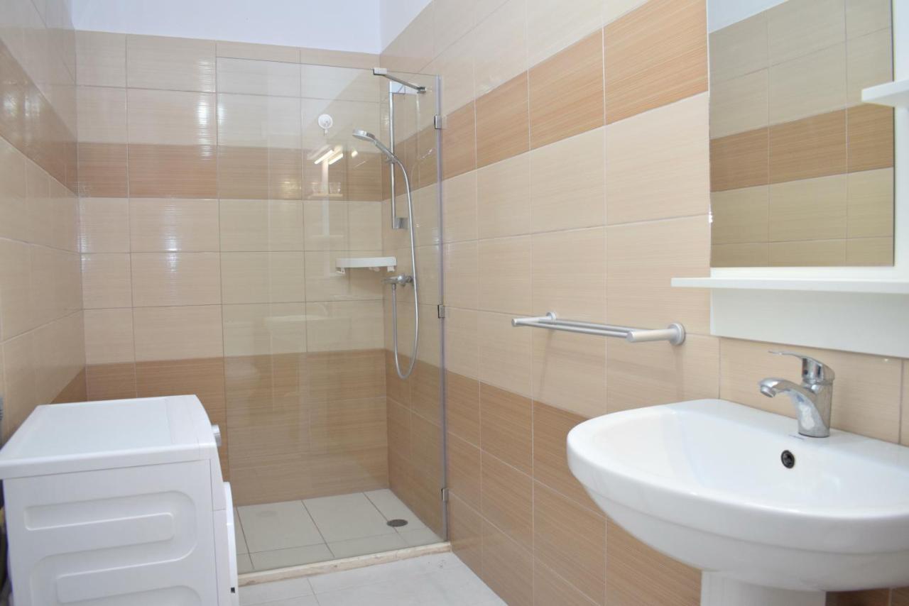 Sea View Apartment - 007 Влёра Экстерьер фото