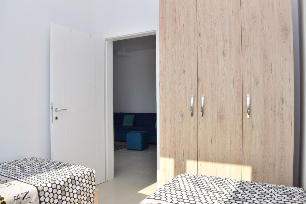 Sea View Apartment - 007 Влёра Экстерьер фото